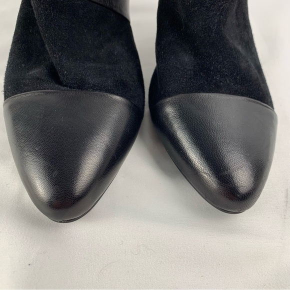Cole Haan sz 7.5B Black Leather Suede Heeled Ankle Booties Rear Zip Pointed Toe - Picture 5 of 11